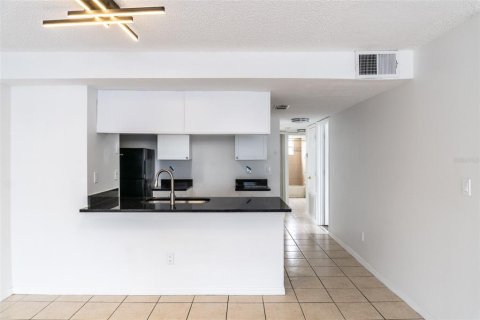 Condo in Kissimmee, Florida, 3 bedrooms  № 1827109 - photo 10