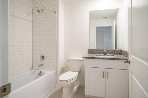 Touwnhouse à louer à San Antonio, Floride: 3 chambres, 154.78 m2 № 2425445 - photo 18