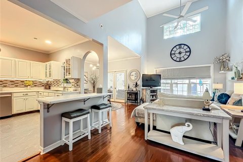 Casa en venta en Lady Lake, Florida, 2 dormitorios, 146.32 m2 № 1894810 - foto 5