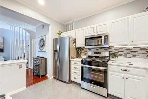 Casa en venta en Lady Lake, Florida, 2 dormitorios, 146.32 m2 № 1894810 - foto 12