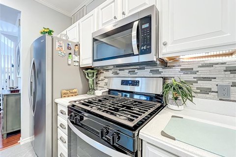 Casa en venta en Lady Lake, Florida, 2 dormitorios, 146.32 m2 № 1894810 - foto 9