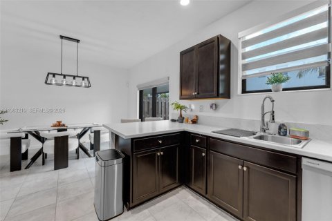 Adosado en alquiler en Homestead, Florida, 3 dormitorios, 133.87 m2 № 2042354 - foto 10