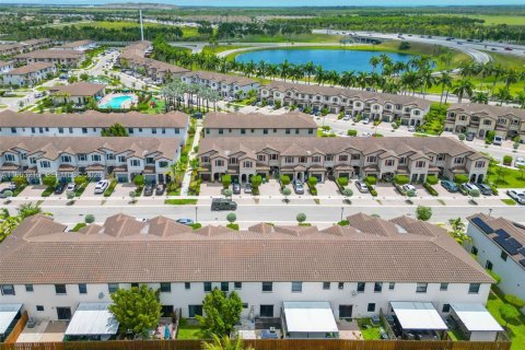 Adosado en alquiler en Homestead, Florida, 3 dormitorios, 133.87 m2 № 2042354 - foto 30