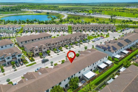 Adosado en alquiler en Homestead, Florida, 3 dormitorios, 133.87 m2 № 2042354 - foto 29