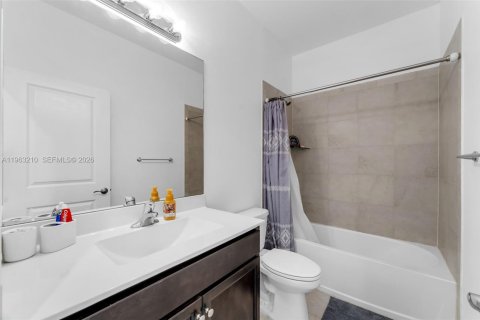 Adosado en alquiler en Homestead, Florida, 3 dormitorios, 133.87 m2 № 2042354 - foto 18