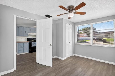 Villa ou maison à louer à Port Richey, Floride: 3 chambres, 91.6 m2 № 2425498 - photo 15