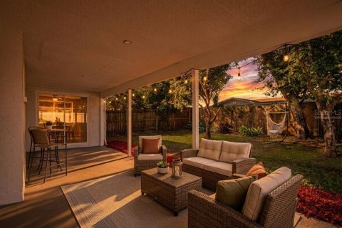Villa ou maison à louer à Port Richey, Floride: 3 chambres, 91.6 m2 № 2425498 - photo 27