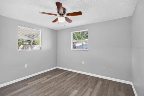 Villa ou maison à louer à Port Richey, Floride: 3 chambres, 91.6 m2 № 2425498 - photo 16