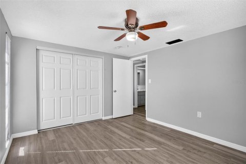 Villa ou maison à louer à Port Richey, Floride: 3 chambres, 91.6 m2 № 2425498 - photo 19