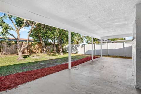 Villa ou maison à louer à Port Richey, Floride: 3 chambres, 91.6 m2 № 2425498 - photo 25