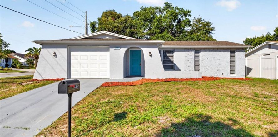 Villa ou maison à Port Richey, Floride 3 chambres, 91.6 m2 № 2425498