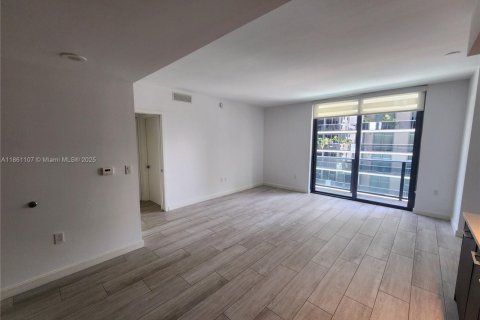 Снять в аренду кондоминиум в Майами, Флорида 1 спальня, 56.58м2, № 1891421 - фото 5
