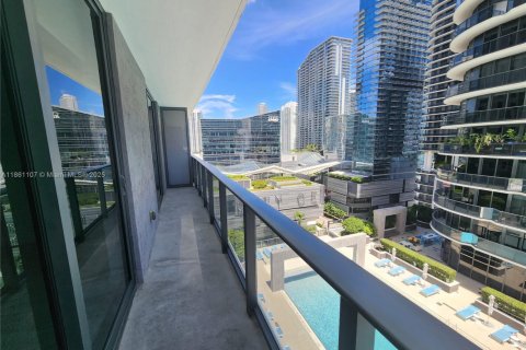 Снять в аренду кондоминиум в Майами, Флорида 1 спальня, 56.58м2, № 1891421 - фото 2