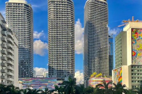 Снять в аренду кондоминиум в Майами, Флорида 1 спальня, 56.58м2, № 1891421 - фото 1
