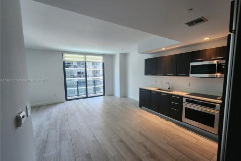 Снять в аренду кондоминиум в Майами, Флорида 1 спальня, 56.58м2, № 1891421 - фото 4