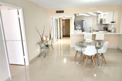 Copropriété à vendre à Deerfield Beach, Floride: 1 chambre, 78.78 m2 № 1943875 - photo 8