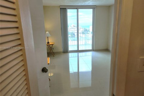 Copropriété à vendre à Deerfield Beach, Floride: 1 chambre, 78.78 m2 № 1943875 - photo 14