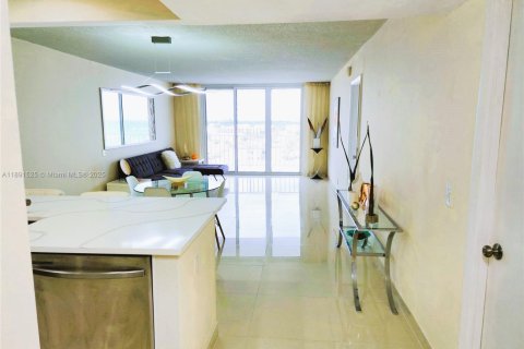 Copropriété à vendre à Deerfield Beach, Floride: 1 chambre, 78.78 m2 № 1943875 - photo 2