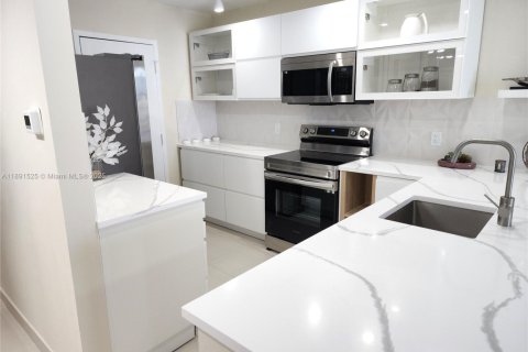 Copropriété à vendre à Deerfield Beach, Floride: 1 chambre, 78.78 m2 № 1943875 - photo 4