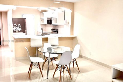 Condo in Deerfield Beach, Florida, 1 bedroom  № 1943875 - photo 23