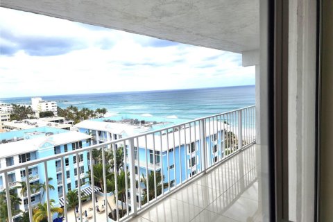 Copropriété à vendre à Deerfield Beach, Floride: 1 chambre, 78.78 m2 № 1943875 - photo 10