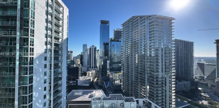 Кондоминиум с 1 спальней в Майами, Флорида № 2020743