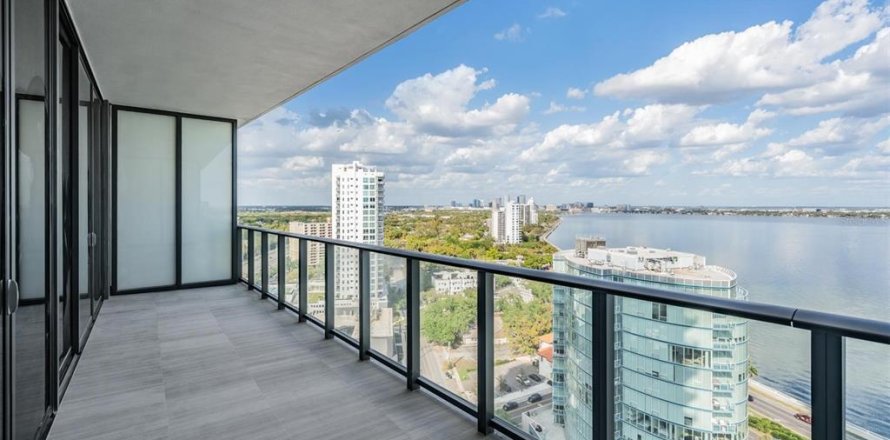 Condo à Tampa, Floride, 2 chambres  № 2214802