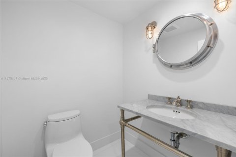 Copropriété à vendre à Miami Beach, Floride: 3 chambres, 135.17 m2 № 1944449 - photo 14