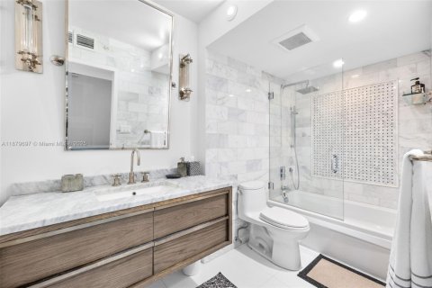 Copropriété à vendre à Miami Beach, Floride: 3 chambres, 135.17 m2 № 1944449 - photo 25
