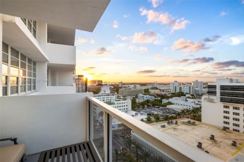 Copropriété à vendre à Miami Beach, Floride: 3 chambres, 135.17 m2 № 1944449 - photo 26