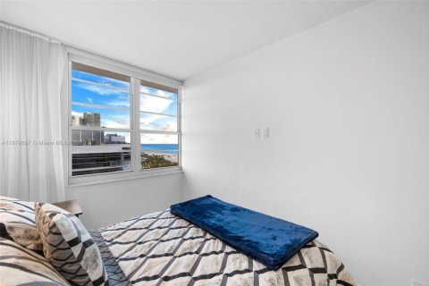 Copropriété à vendre à Miami Beach, Floride: 3 chambres, 135.17 m2 № 1944449 - photo 20