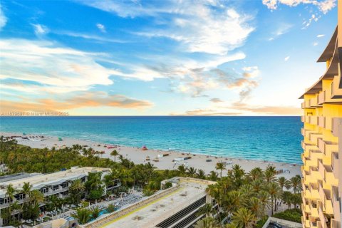 Copropriété à vendre à Miami Beach, Floride: 3 chambres, 135.17 m2 № 1944449 - photo 1