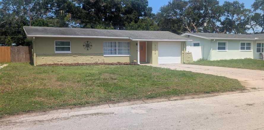 Casa en Largo, Florida 2 dormitorios, 79.52 m2 № 2221533