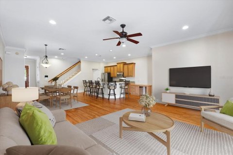 Touwnhouse à vendre à Tampa, Floride: 3 chambres, 210.52 m2 № 2398335 - photo 3