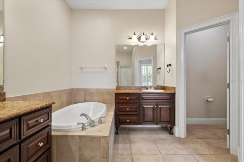 Touwnhouse à vendre à Tampa, Floride: 3 chambres, 210.52 m2 № 2398335 - photo 25