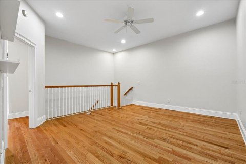 Touwnhouse à vendre à Tampa, Floride: 3 chambres, 210.52 m2 № 2398335 - photo 18