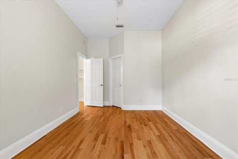 Touwnhouse à vendre à Tampa, Floride: 3 chambres, 210.52 m2 № 2398335 - photo 30