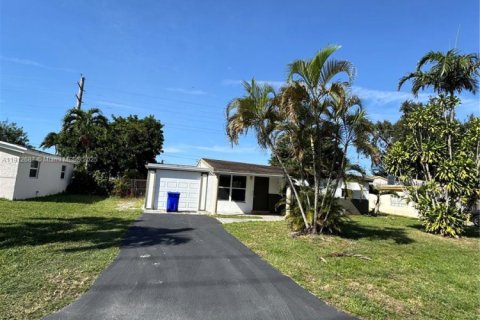 House in Hollywood, Florida 3 bedrooms, 97.08 sq.m. № 1969099