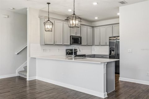 Touwnhouse à vendre à Orlando, Floride: 3 chambres, 161.74 m2 № 2097077 - photo 7