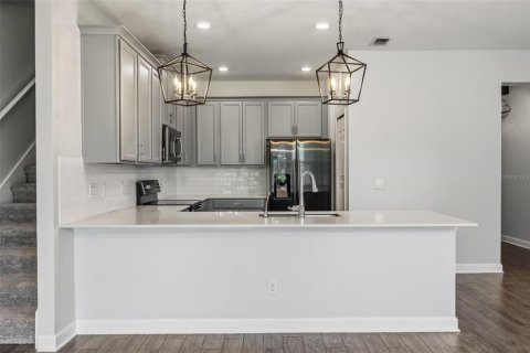 Touwnhouse à vendre à Orlando, Floride: 3 chambres, 161.74 m2 № 2097077 - photo 9