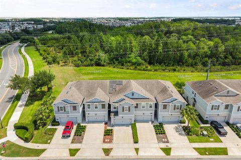 Touwnhouse à vendre à Orlando, Floride: 3 chambres, 161.74 m2 № 2097077 - photo 3