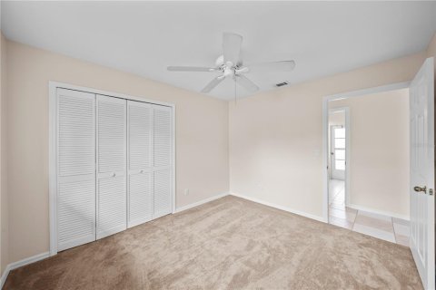 Casa en venta en Cape Coral, Florida, 4 dormitorios, 206.34 m2 № 1767352 - foto 16