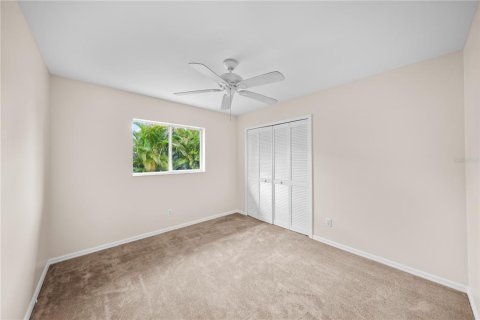 Casa en venta en Cape Coral, Florida, 4 dormitorios, 206.34 m2 № 1767352 - foto 15