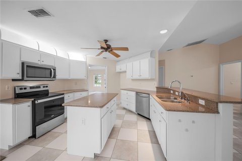 Casa en venta en Cape Coral, Florida, 4 dormitorios, 206.34 m2 № 1767352 - foto 14