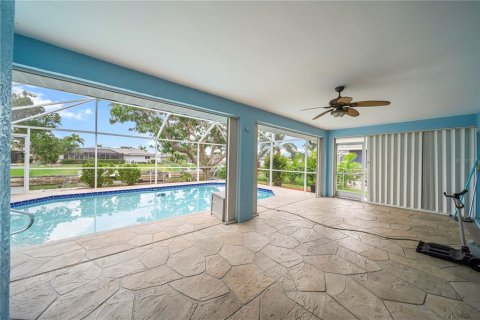 Casa en venta en Cape Coral, Florida, 4 dormitorios, 206.34 m2 № 1767352 - foto 26