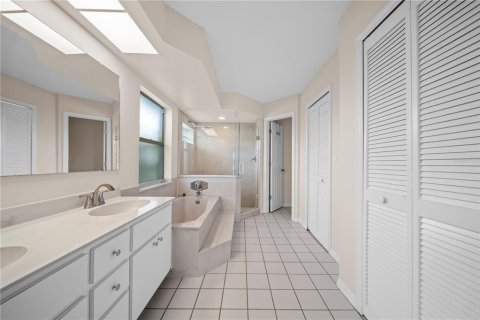 Casa en venta en Cape Coral, Florida, 4 dormitorios, 206.34 m2 № 1767352 - foto 21