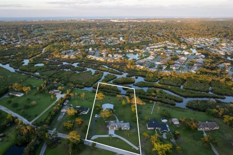 Casa en venta en New Smyrna Beach, Florida, 3 dormitorios, 167.5 m2 № 1747301 - foto 2