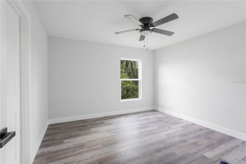 Casa en venta en Port Charlotte, Florida, 3 dormitorios, 127.28 m2 № 1873422 - foto 13