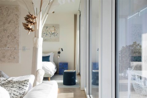 Condominio en alquiler en Surfside, Florida, 2 dormitorios, 188.03 m2 № 1934105 - foto 18
