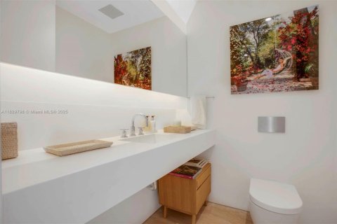 Condominio en alquiler en Surfside, Florida, 2 dormitorios, 188.03 m2 № 1934105 - foto 8